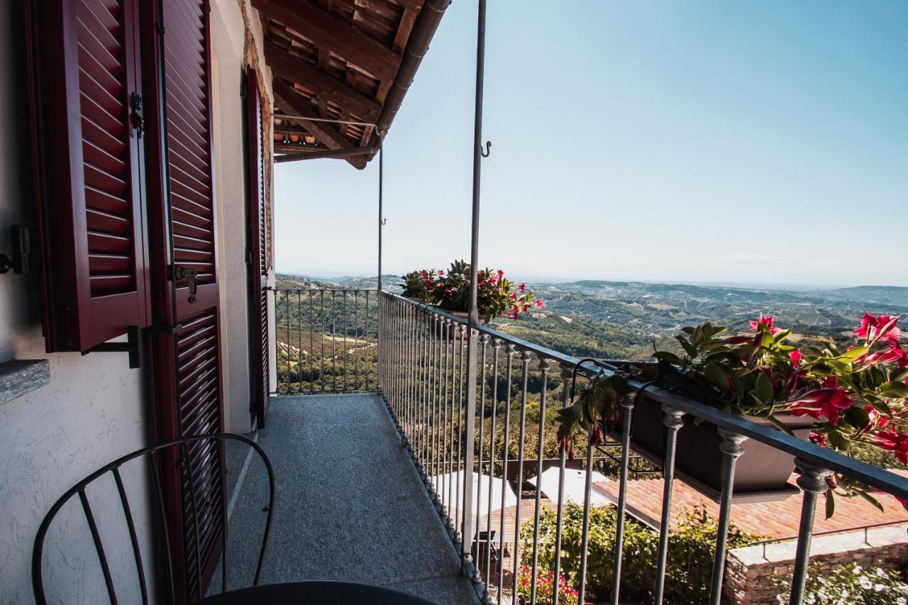 La Rola Hotel Albaretto della Torre Exterior photo