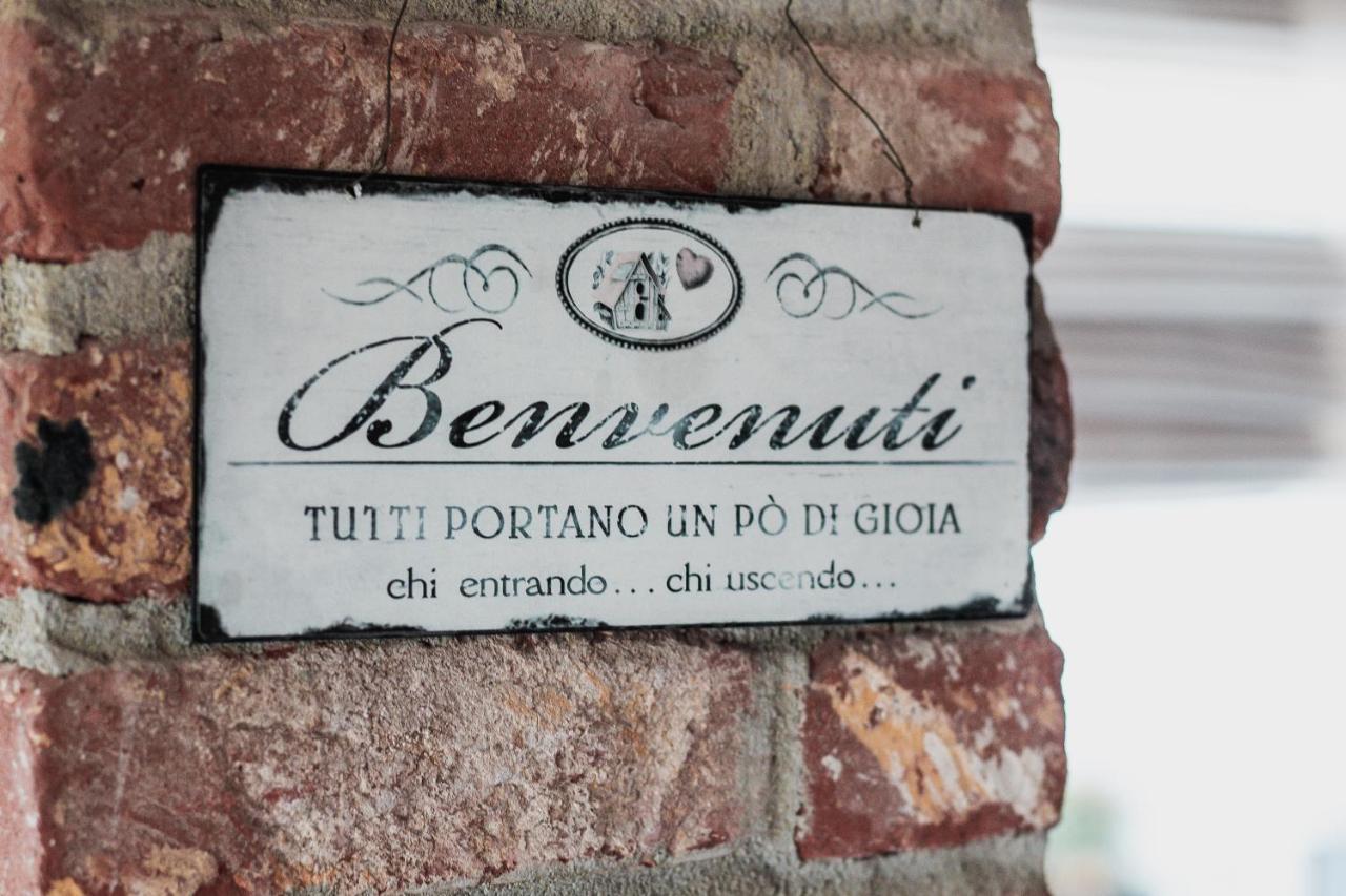 La Rola Hotel Albaretto della Torre Exterior photo